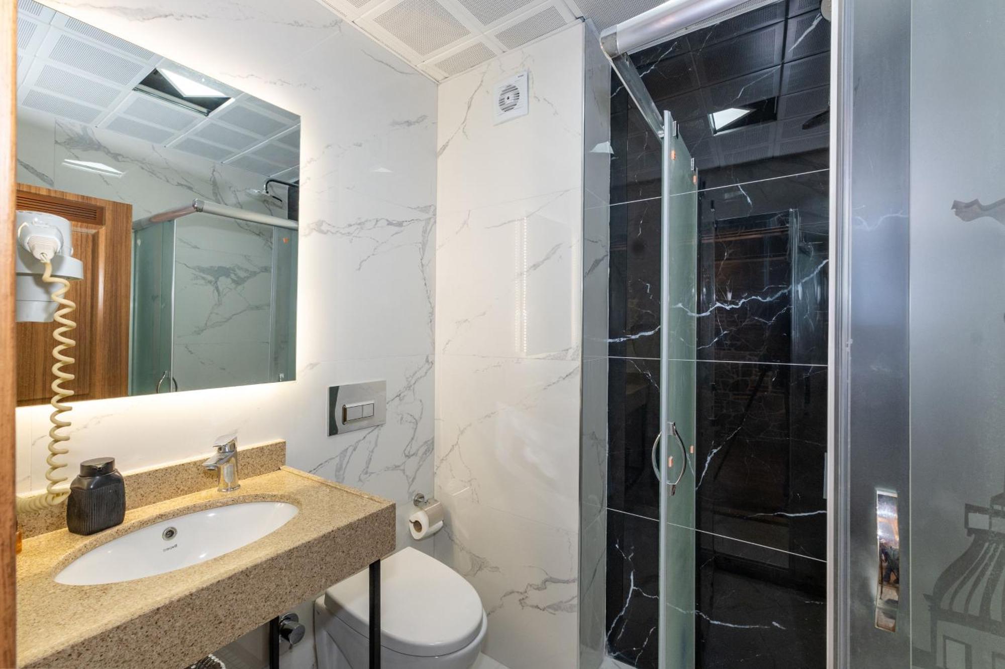 T-Square Residence Истанбул Екстериор снимка